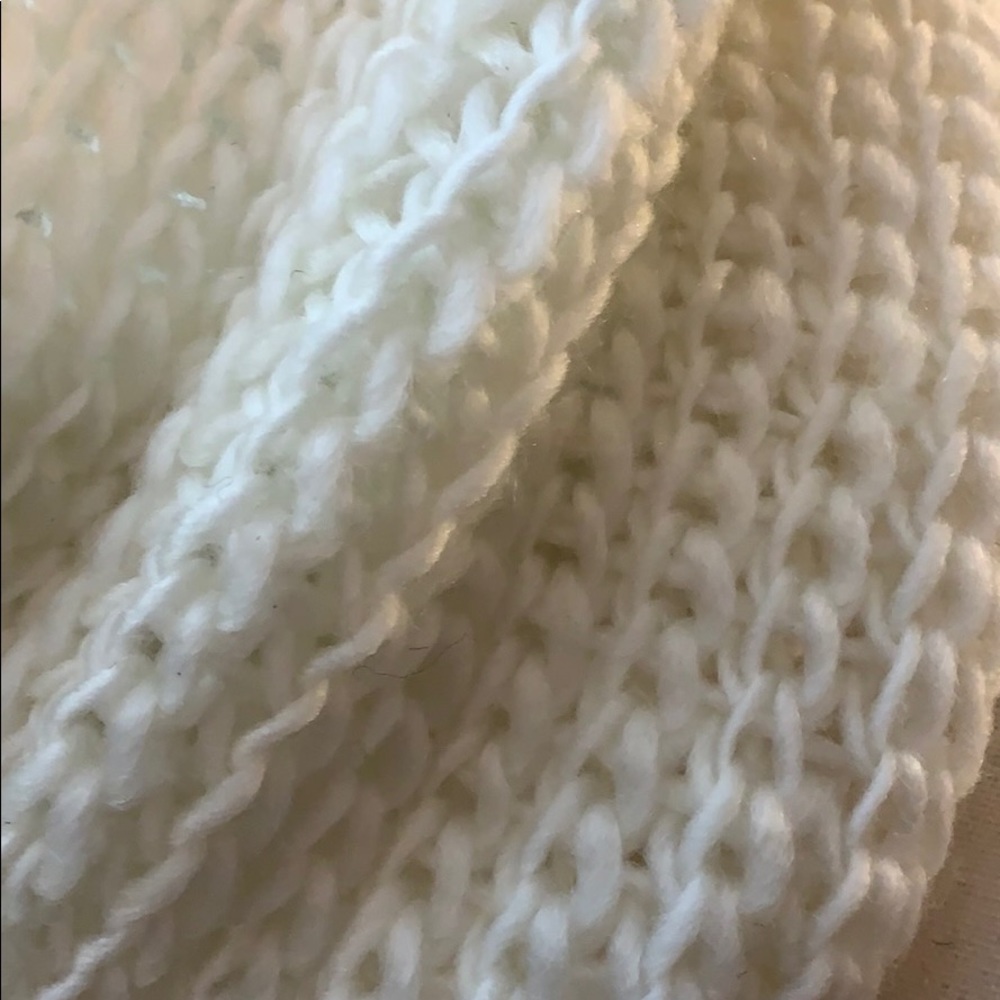 Ivory Hooded Scarf - Picture 7 of 8